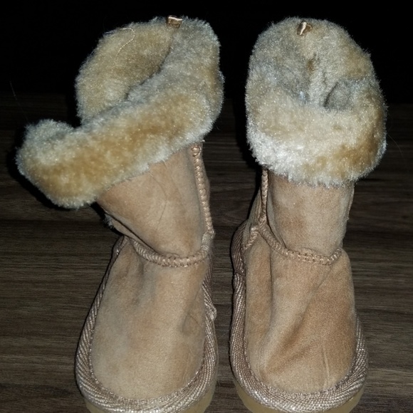 Boots - Picture 2 of 4